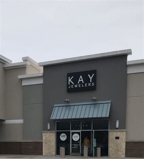 Kay Jewelers, 1700 Posner Blvd, Davenport, FL .